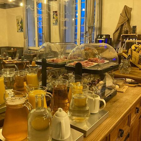 Logis Domaine De Peyrolade Acomodação com café da manhã Daux Exterior foto
